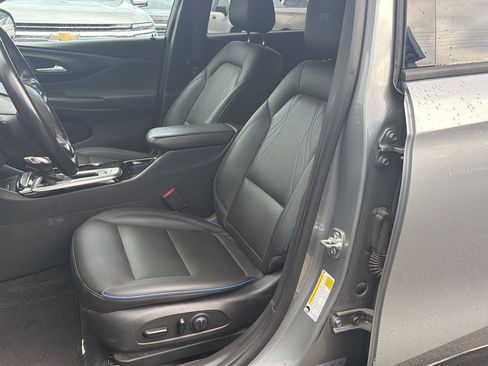 Used 2024 Buick Envista Sport Touring w/ Convenience I Package FWD image 8