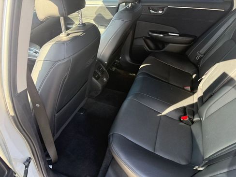 Used 2018 Honda Clarity Touring image 16
