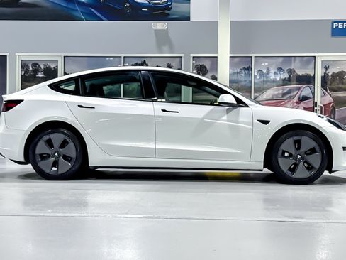 Used 2023 Tesla Model 3 Standard Range RWD image 8