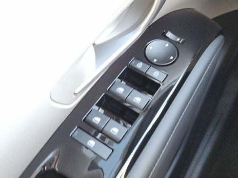 New 2026 Hyundai Tucson Limited image 23