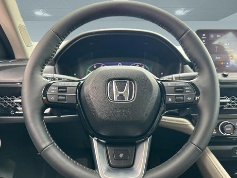 Certified 2025 Honda Accord Touring image 17