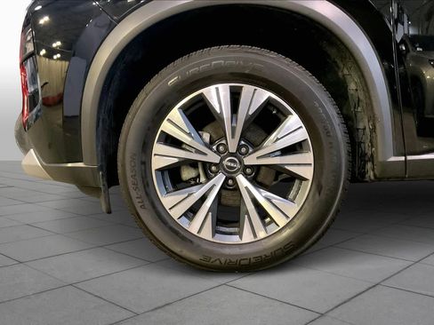 Used 2023 Nissan Rogue SV image 11