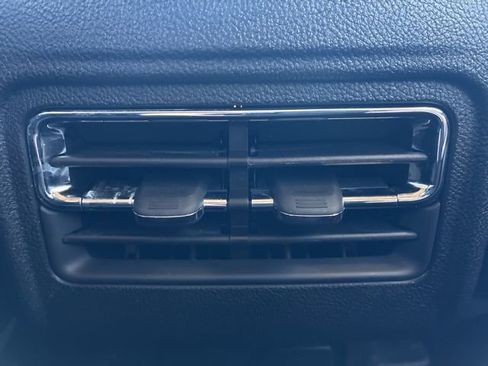 Used 2024 Lincoln Corsair AWD w/ Equipment Group 101A image 25