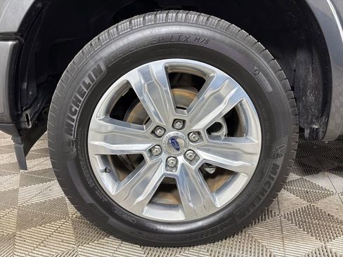 Used 2019 Ford F150 Platinum w/ Equipment Group 701A Luxury AWD/4WD image 12
