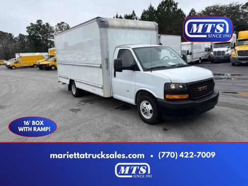Used 2021 GMC Savana 3500 Extended w/ Power Convenience Package RWD image 1