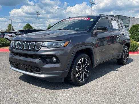 Used 2022 Jeep Compass Limited AWD/4WD image 3