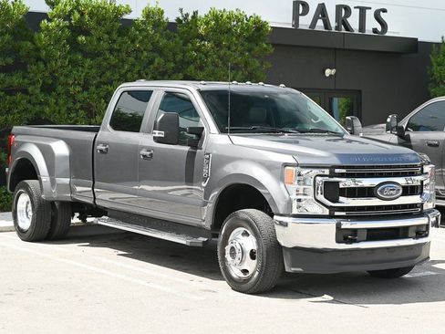Used 2022 Ford F350 XL w/ STX Appearance Package AWD/4WD image 3
