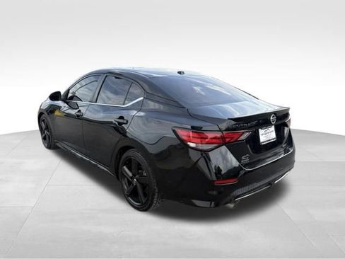 Used 2022 Nissan Sentra SR w/ Midnight Edition FWD image 10