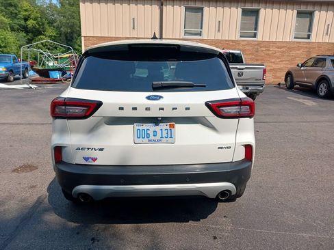 Used 2023 Ford Escape Active w/ Tech Pack #2 AWD/4WD image 4