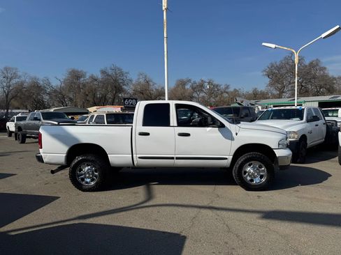 Used 2004 Dodge Ram 2500 Truck ST w/ Trailer Tow Group AWD/4WD image 3