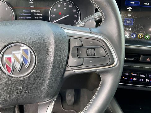 Used 2023 Buick Envision Essence image 24