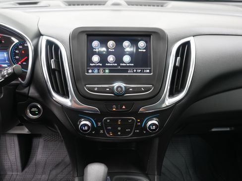 Used 2022 Chevrolet Equinox LT image 19