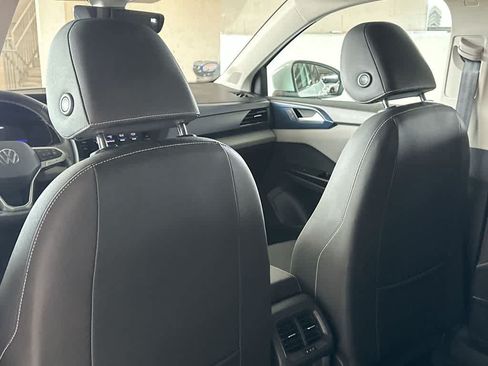 Certified 2023 Volkswagen Taos SE w/ Panoramic Sunroof Package FWD image 23