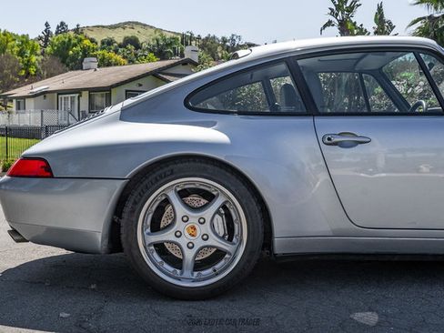 Used 1995 Porsche 911 Carrera 4 image 10