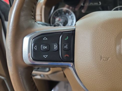 Used 2021 RAM 1500 Laramie AWD/4WD image 15