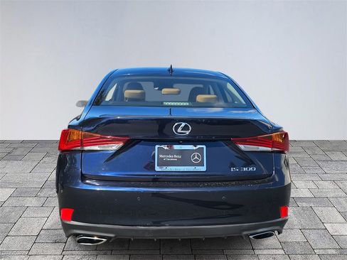 Used 2018 Lexus IS 300 w/ Comfort Package image 6