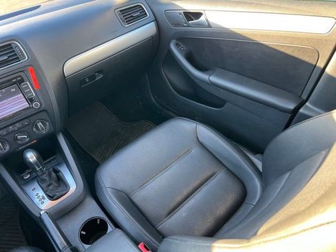Used 2014 Volkswagen Jetta SE image 14