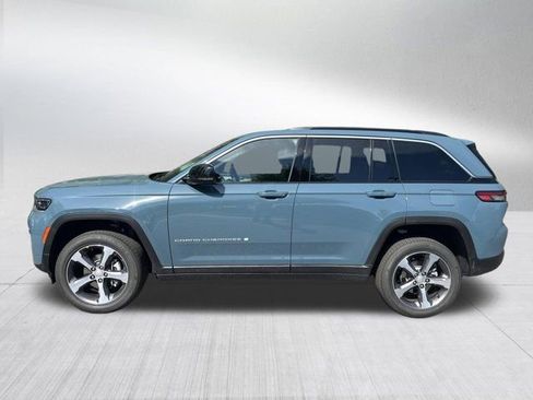 New 2026 Jeep Grand Cherokee Limited RWD image 8