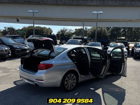 Used 2018 BMW 530e w/ Premium Package 2 RWD image 25