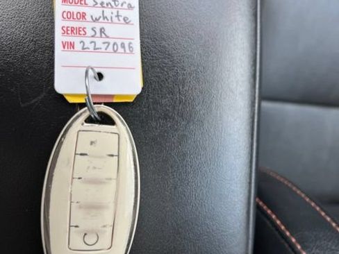 Used 2022 Nissan Sentra SR w/ SR Premium Package FWD image 51