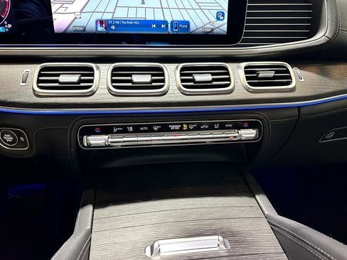 Certified 2026 Mercedes-Benz GLE 350 Exclusive 4MATIC AMG Line image 26