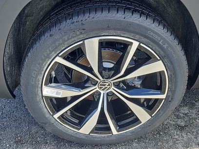 New 2026 Volkswagen Atlas Cross Sport SEL Premium R-Line