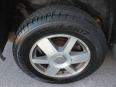 Used 2005 GMC Envoy XL SLT RWD image 12