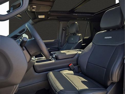New 2026 Ford Expedition Platinum w/ Stealth Appearance Package AWD/4WD image 14