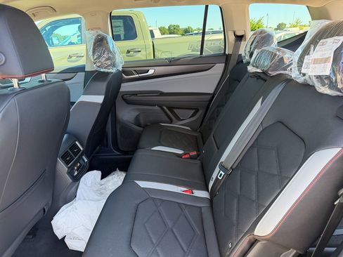 New 2026 Volkswagen Atlas Peak Edition AWD/4WD image 26