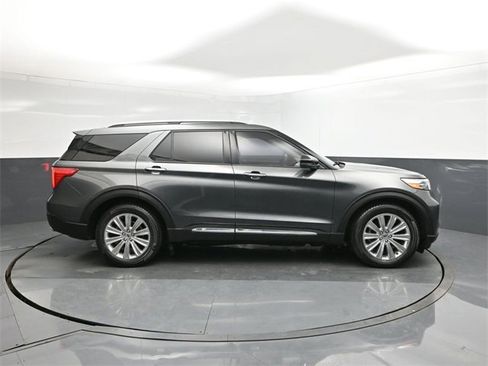 Used 2020 Ford Explorer Limited image 26