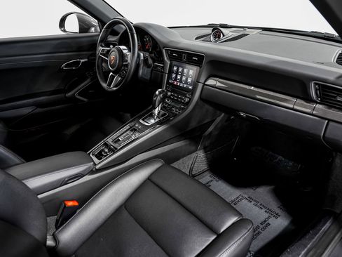 Used 2017 Porsche 911 Targa 4S AWD/4WD image 29