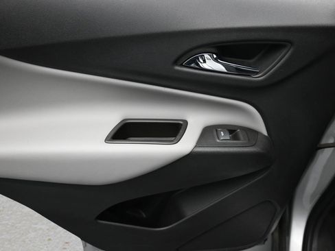 Certified 2022 Chevrolet Equinox LS AWD/4WD image 30