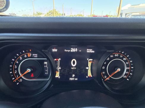 Used 2024 Jeep Gladiator Rubicon AWD/4WD image 31
