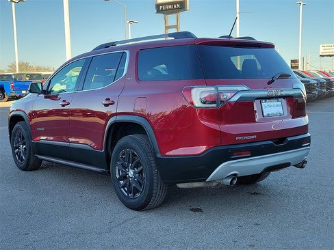 Used 2019 GMC Acadia SLT w/ LPO, Black Accent Package image 7