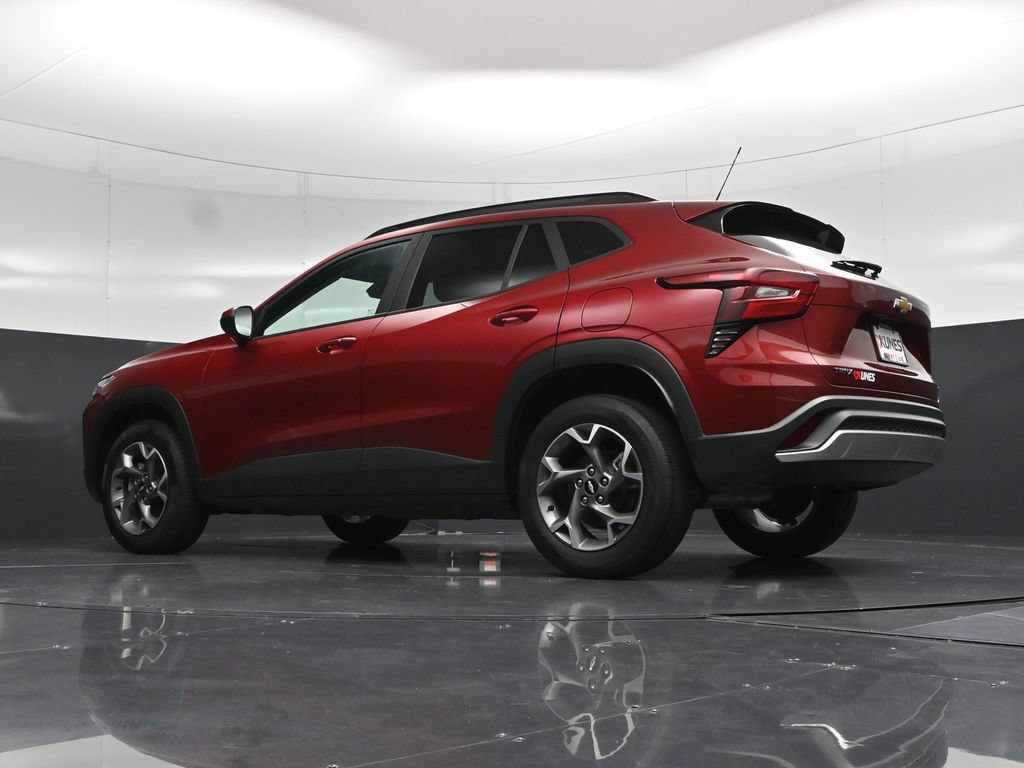 Used 2025 Chevrolet Trax LT w/ LT Convenience Package FWD image 55