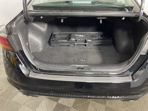Used 2024 Nissan Altima 2.5 SL image 21