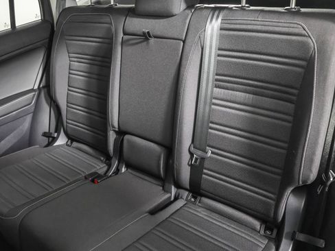 Used 2023 Volkswagen Tiguan S image 37