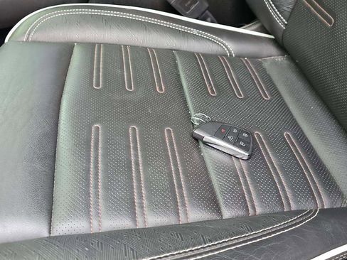 Used 2025 GMC Sierra 2500 AT4X image 18