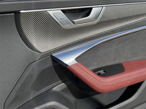 Used 2022 Audi S6 Premium Plus image 25