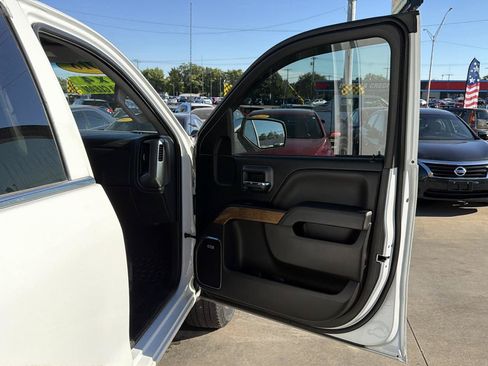 Used 2018 Chevrolet Silverado 1500 LTZ w/ Sport Package AWD/4WD image 25