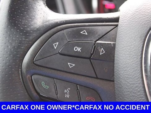 Used 2017 Dodge Challenger SXT image 25