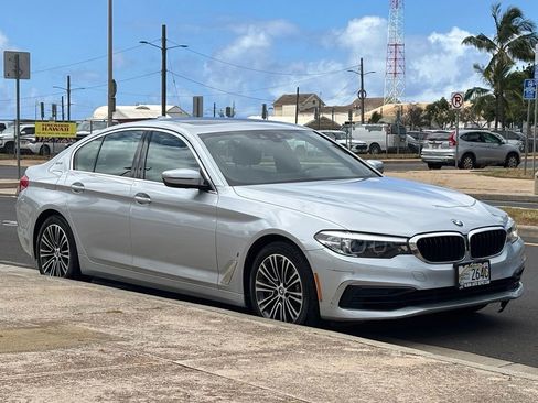 Used 2019 BMW 530e w/ Convenience Package RWD image 6