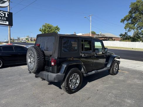Used 2014 Jeep Wrangler Unlimited Rubicon w/ Dual Top Group AWD/4WD image 5