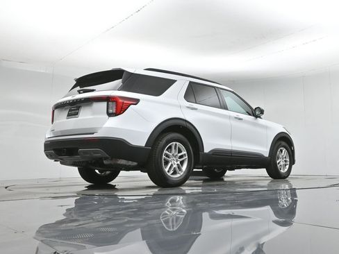 New 2026 Ford Explorer Active image 44