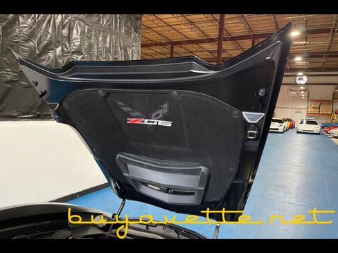 Used 2016 Chevrolet Corvette Z06 w/ 3LZ Preferred Equipment Group RWD image 26
