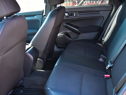 Used 2025 Honda Civic Sport image 34