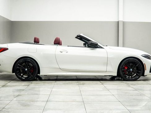 Used 2024 BMW M440i Convertible w/ Premium Package image 8