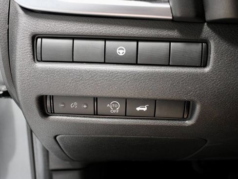 Certified 2023 Nissan Rogue SV w/ SV Premium B Package AWD/4WD image 27