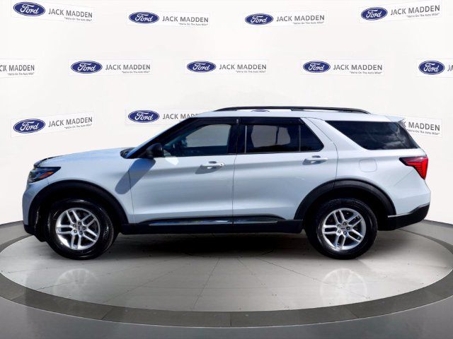 Certified 2025 Ford Explorer Active AWD/4WD image 2