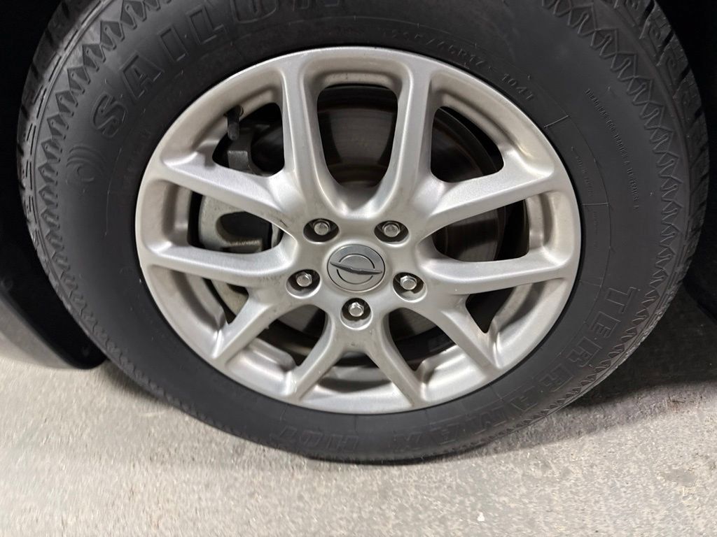 Used 2023 Chrysler Pacifica Touring-L FWD image 37
